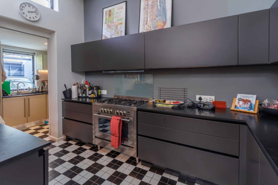 To Let 1 Bedroom Property for Rent in Tamboerskloof Western Cape